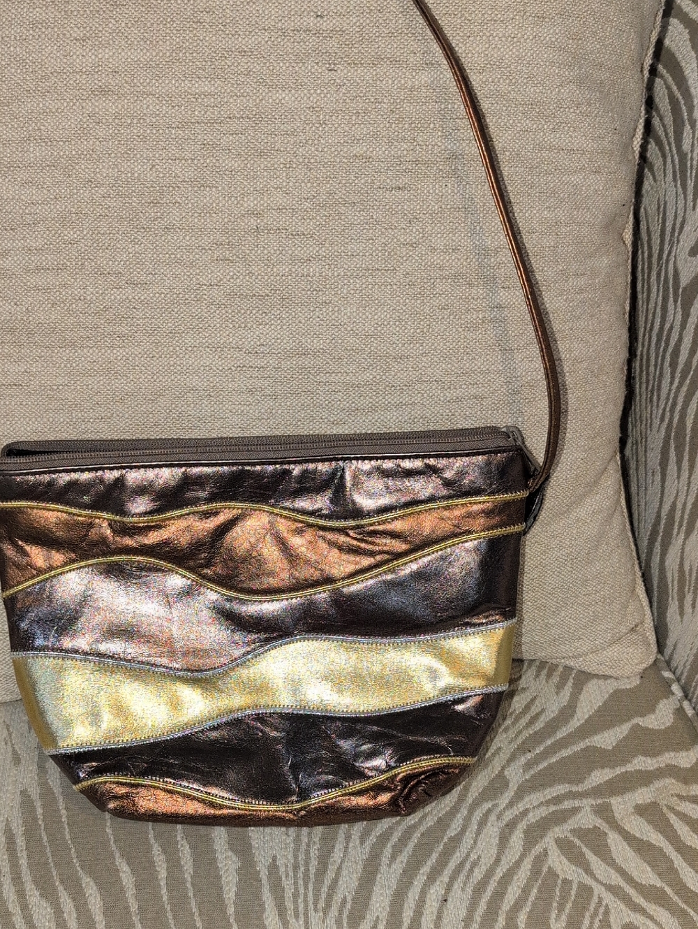 Park Avenue Metallic Wave Leather Crossbody Bag in Bronze, Silver and Gold
